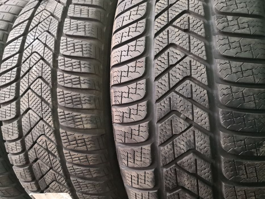235 45 19 цола гуми като нови Pirelli