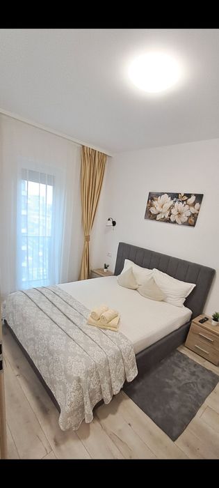 Închiriez apartament în regim hotelier