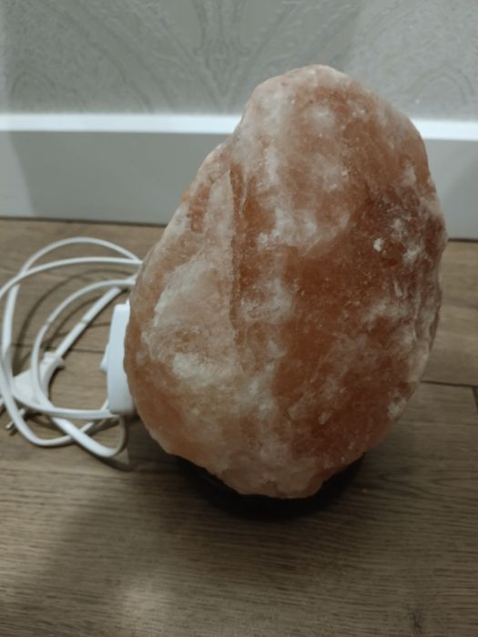 Продам лампу солевую