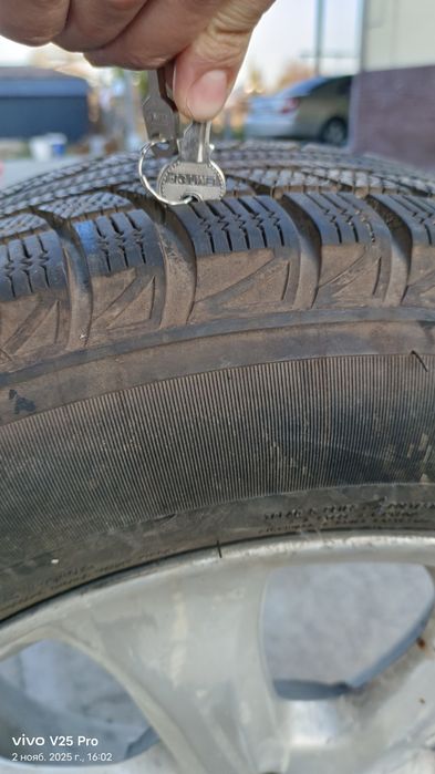 Продается зимние шины