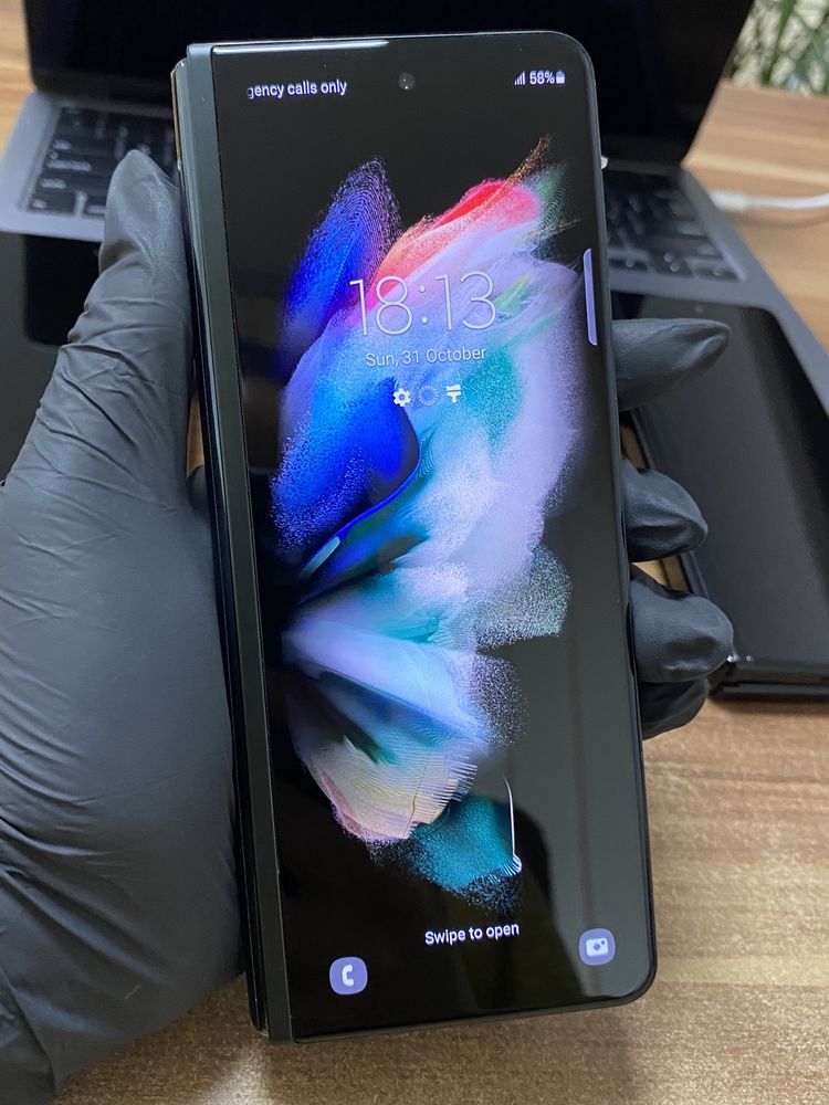 Samsung Galaxy Z Fold 3 5G / 256 Gb / Black sau Green |