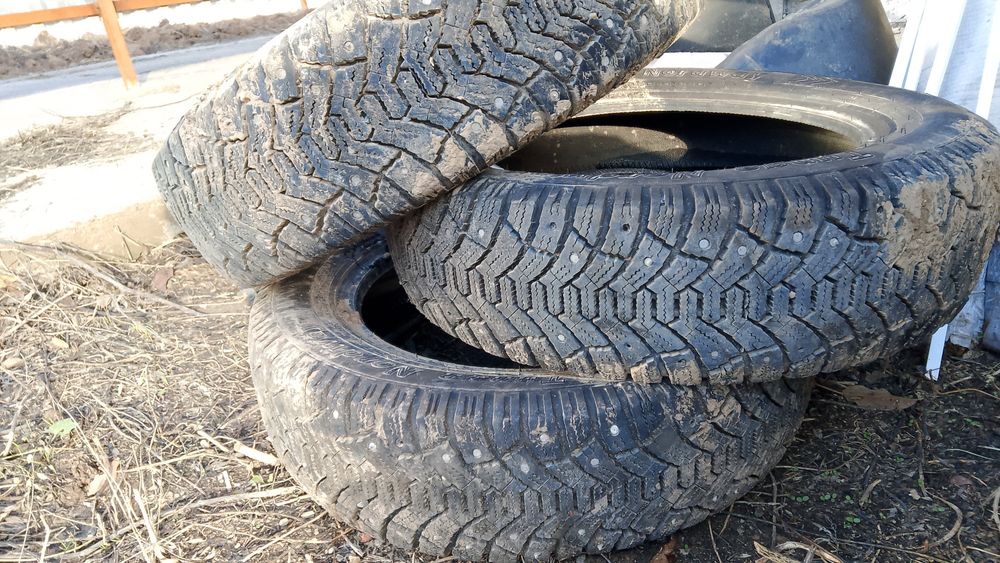 Покрышка зимняя шипы