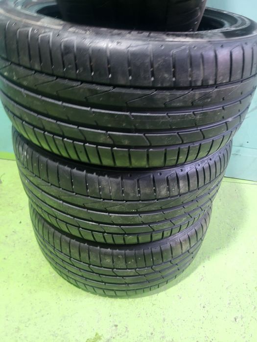 4 бр летни гуми 245/45/17 Hankook