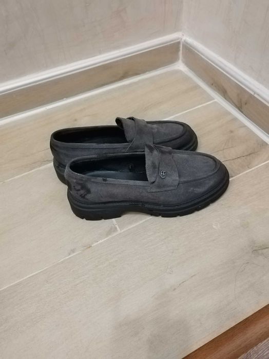 Сиви велурени лоуфъри 38 номер Sergo Bardi