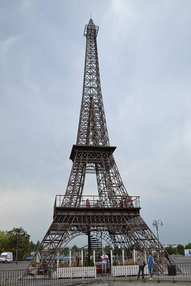 Eiffel теле бащня изготовием на заказ