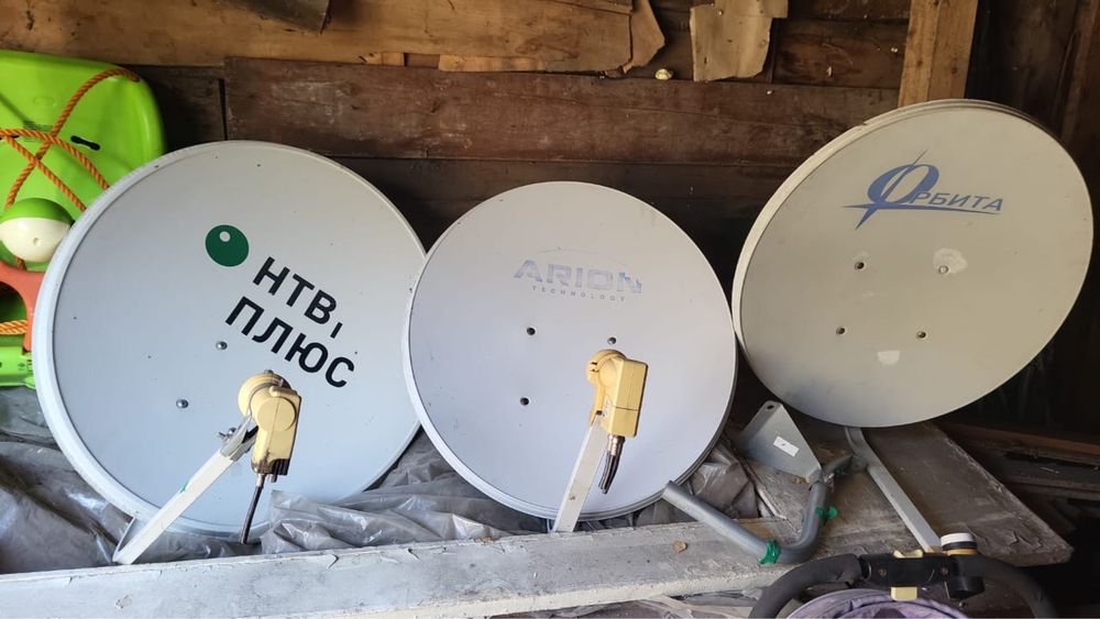 Продам кулер, тарелки , столы срочно