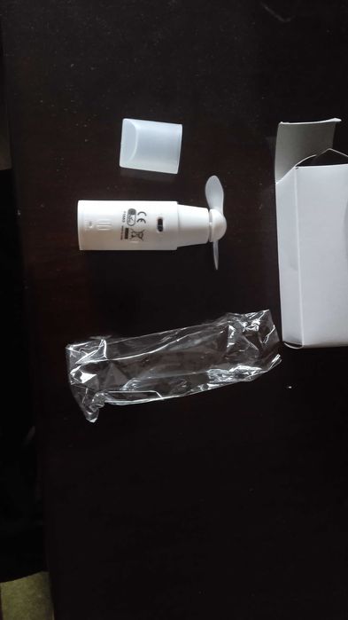 Вентилятор на 2-х батарейках AAA.