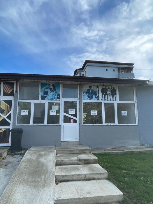 Închiriez spațiu comercial în Rovinari