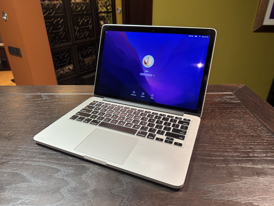MacBook Pro 13” (Early 2015, Retina дисплей)