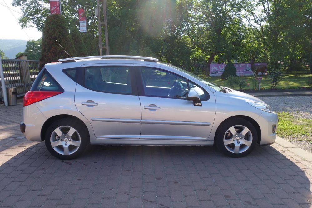 Peugeot 207 SW**