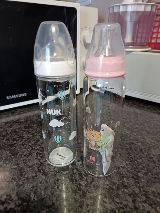 Продавам Чисто нови шишета стъклени