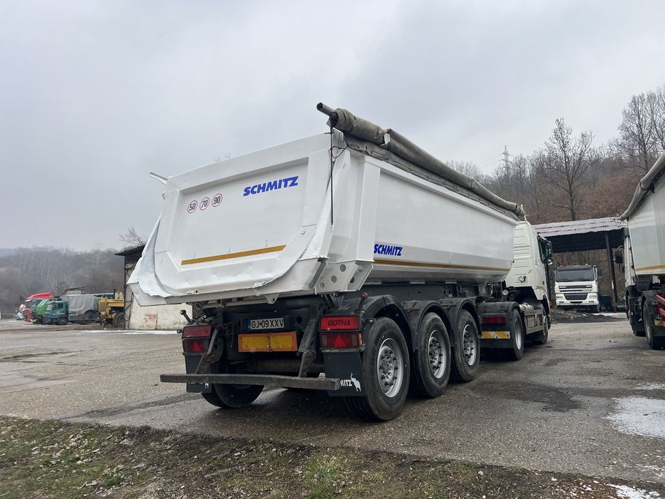 Ansamblu captractor+ bena