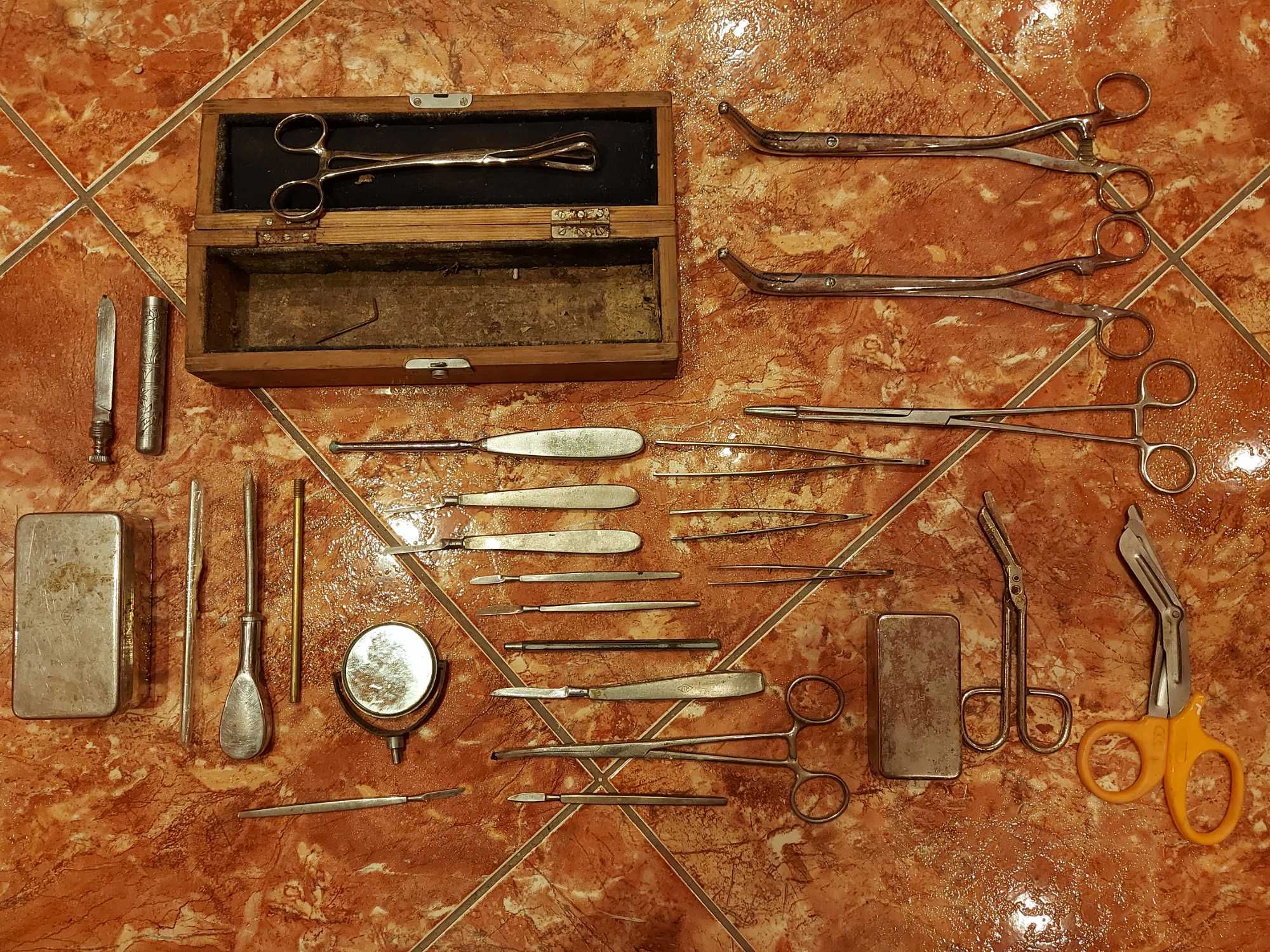 Instrumente Rare spital vechi din comunism armata militare vintage