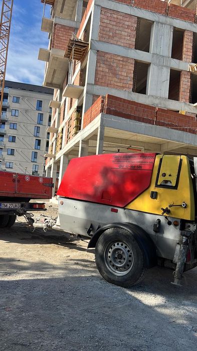 Lucrări pompa staționară beton