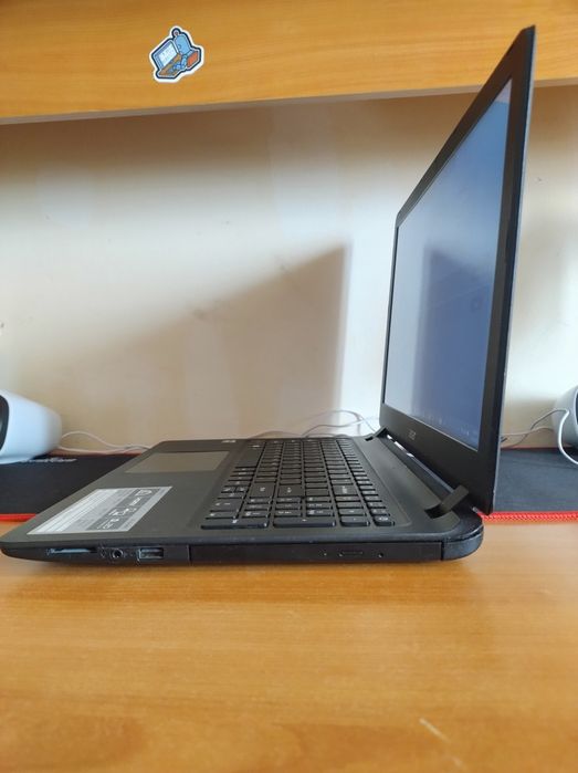 Laptop Acer Aspire ES15