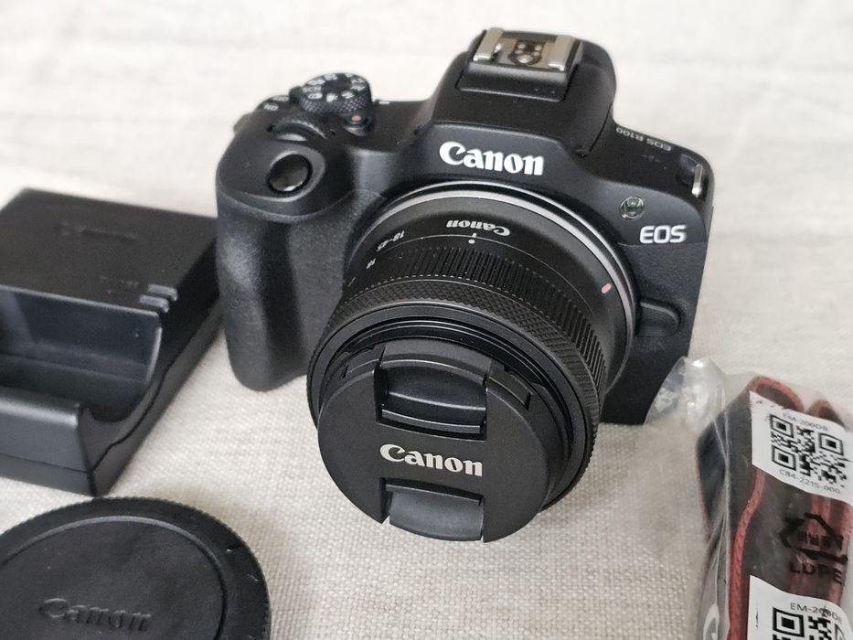 Продавам Canon EOS R100 + RF-S 18-45