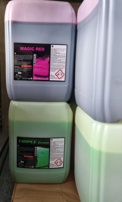 Spuma activa efect zapada Roz Red Rosu Magic Red