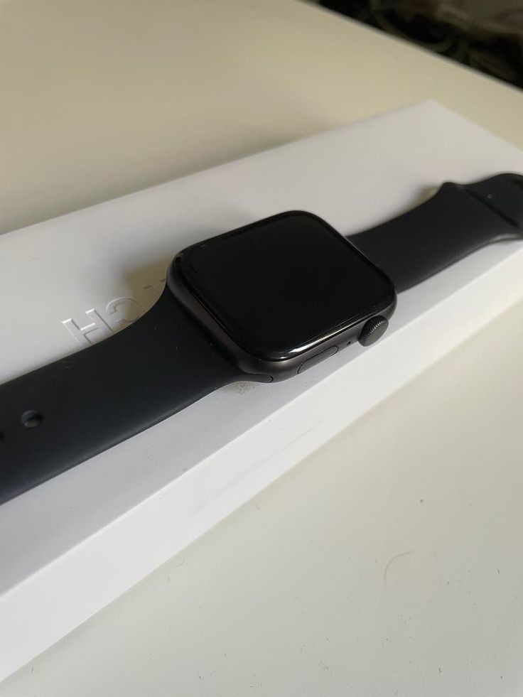 Apple Watch Se 40 mm черный