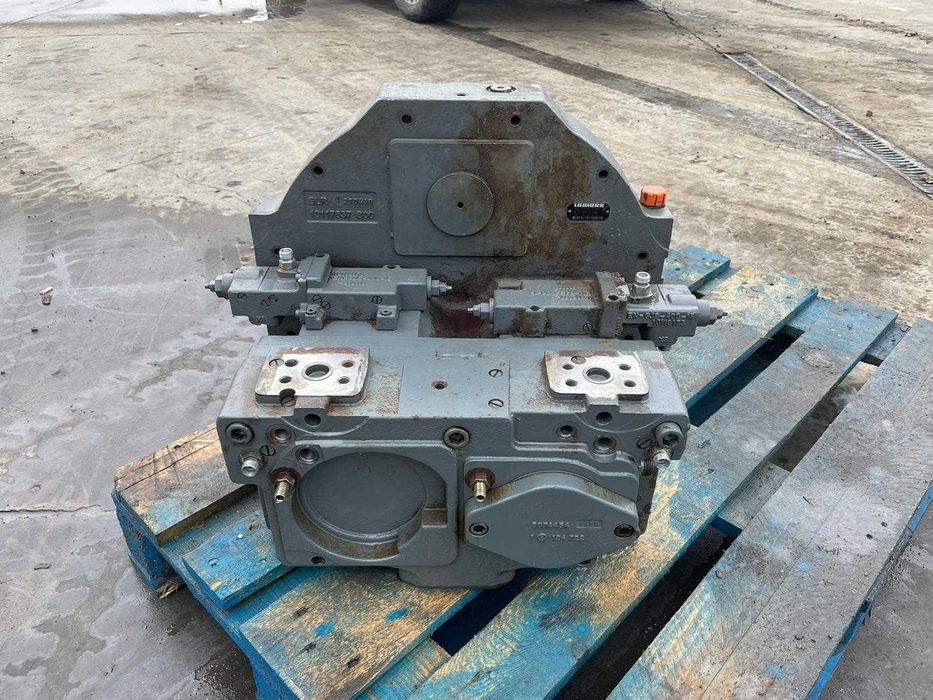 Pompa hidraulica Liebherr DPVP 108 pentru Liebherr 926 , 934