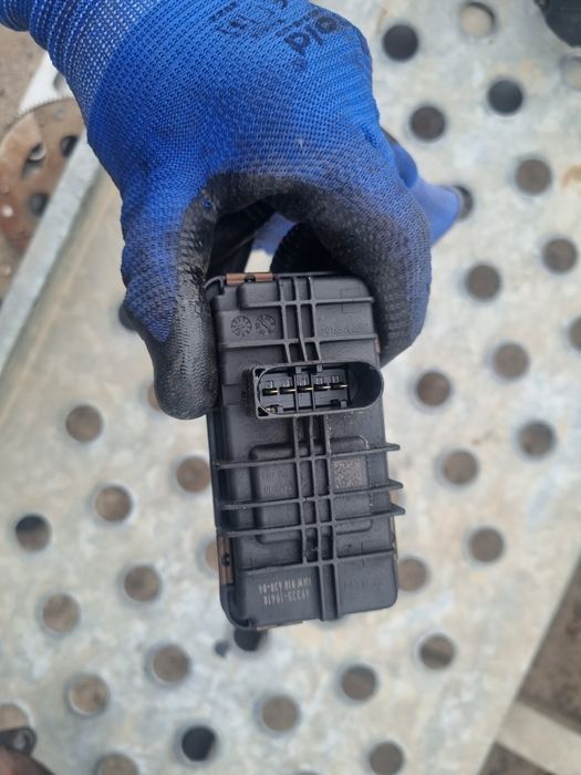 Управление за турбо за Bmw X3 F25 2.0tdi 184ks