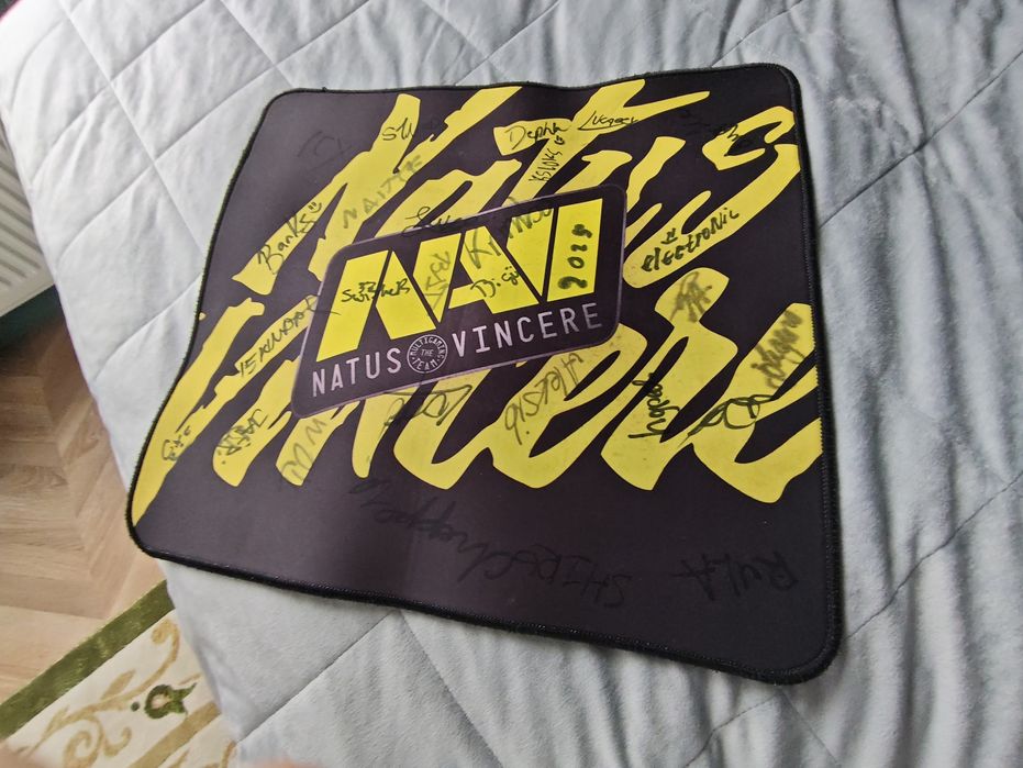 Коврик с автографами Кипр спортсменов