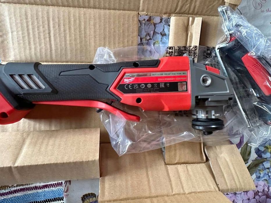 Flex Milwaukee cu variator