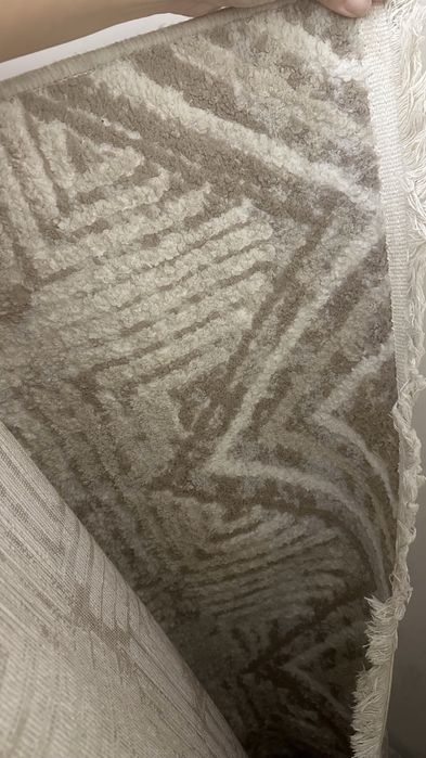 Продам ковры 150*230