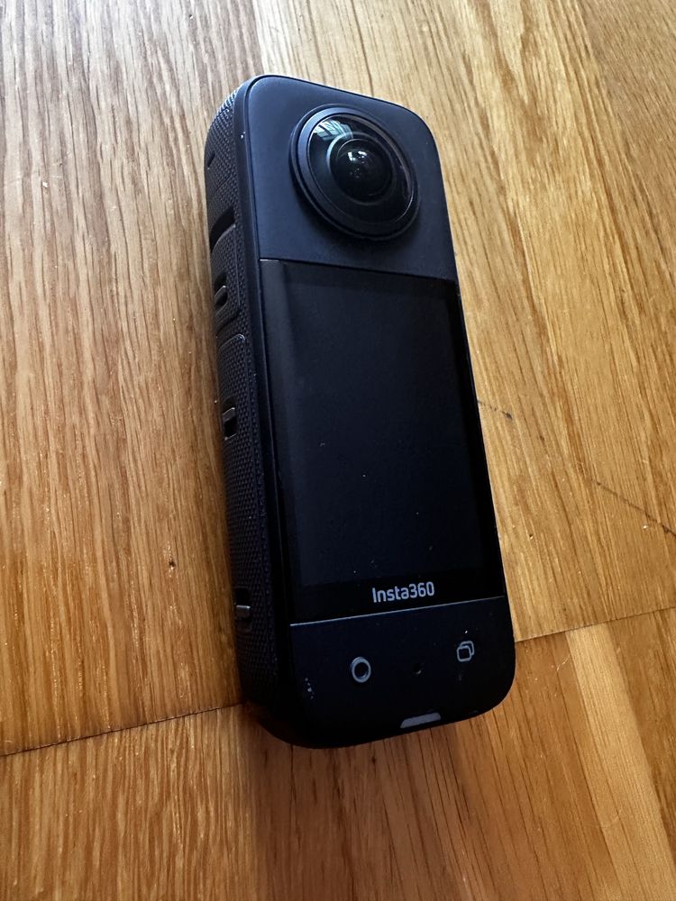 Camera insta360 x3