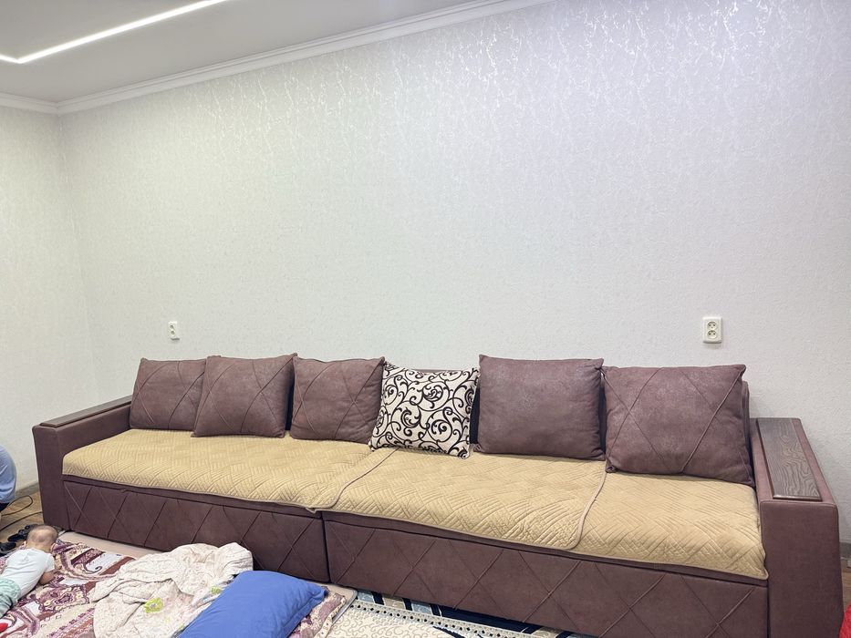 Продам диван в хорошем состояний