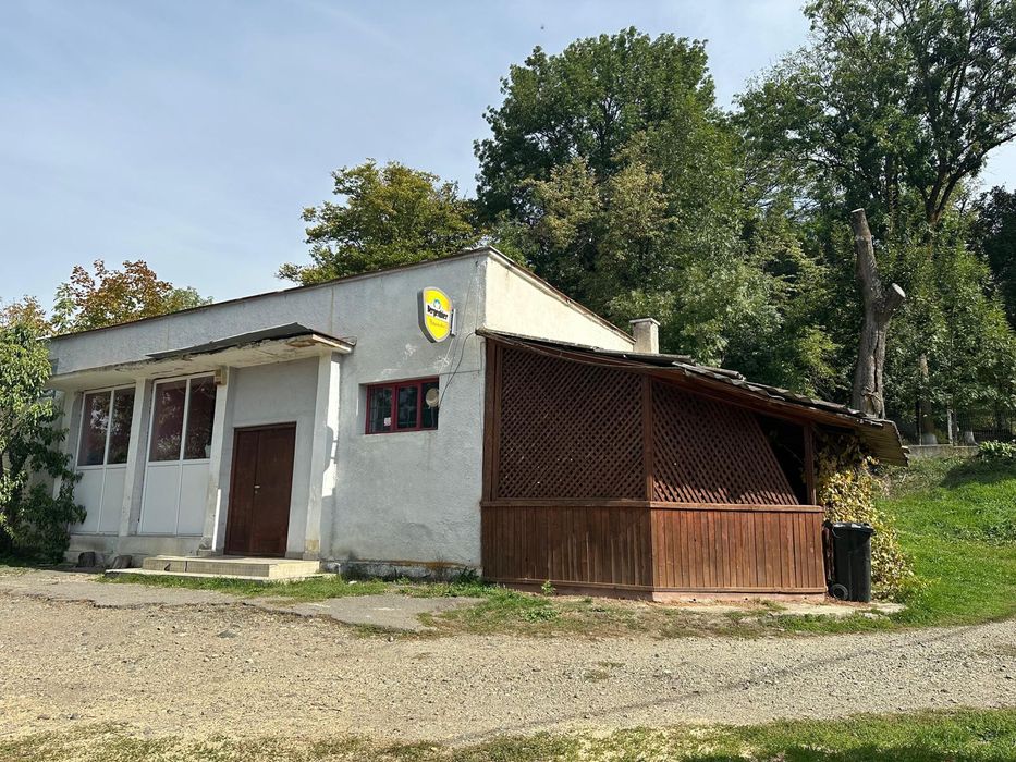 Vând spatiu comercial 110 mp