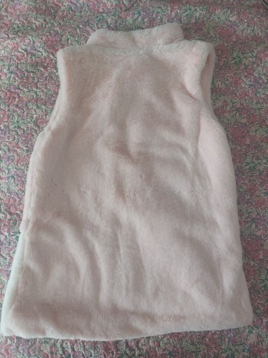 Продава се елек за момиче 152 см