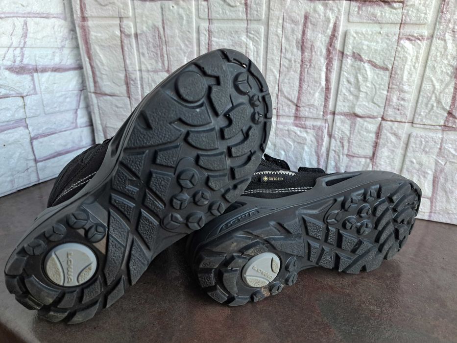 детски ботуши,зимни обувки,боти,апрески,Lowa номер31 за момче,