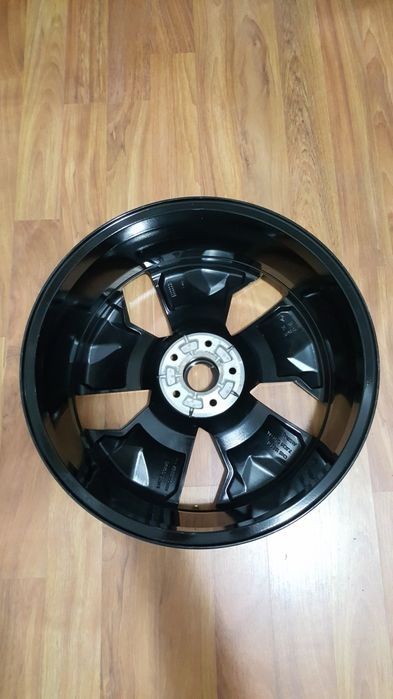 JanteRenaultMeganETechKoleosScenicEspaceAustralNisanXTrailAriya5X114.3