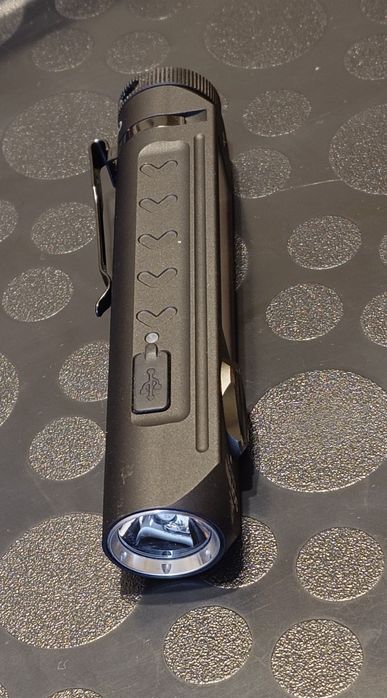 Lanterna Sofirn IF24PRO