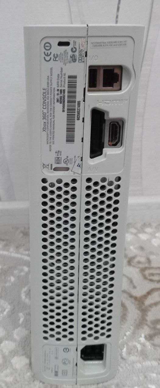 xbox 360, 2 жостика оригинал и 25 игр срочно