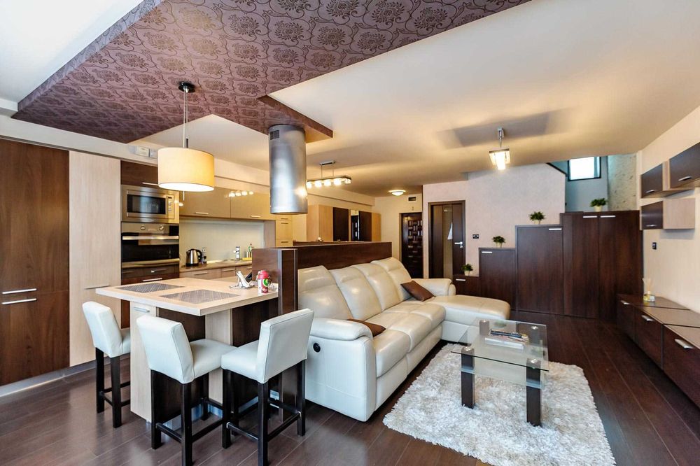 vand penthouse pe doua nivele