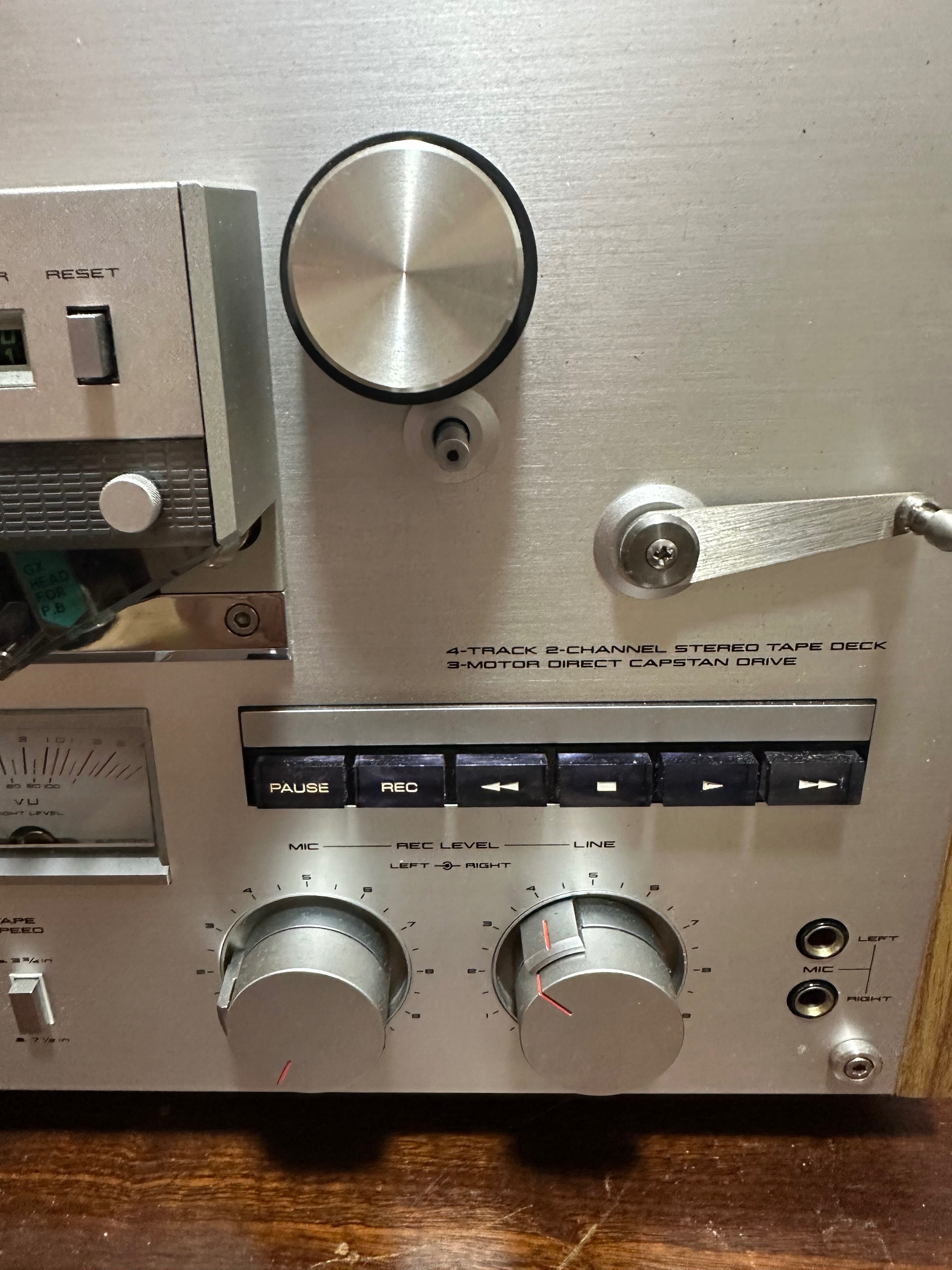 Vand magnetofon akai gx 620