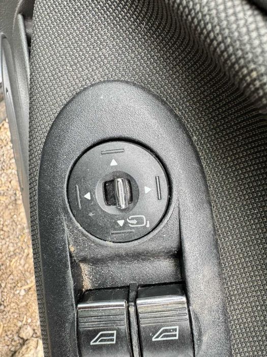 Dezmembrez Ford KUGA 2.0 TCDI an de fabricatie 2009