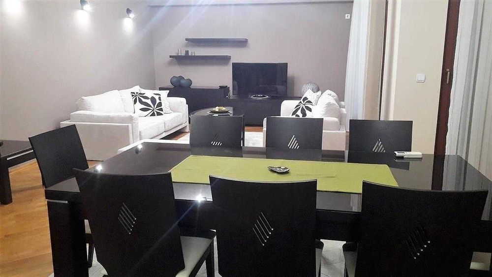 Дава се под наем Двустаен апартамент в Бургас, Братя Миладинови - 50 кв.м за 178.5 € - Снимка #2