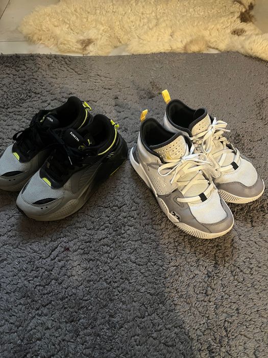 Vând pantofi sport baschet