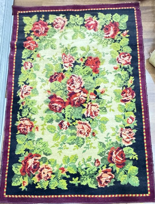 Ковры шерстяные в идеальном состоянии