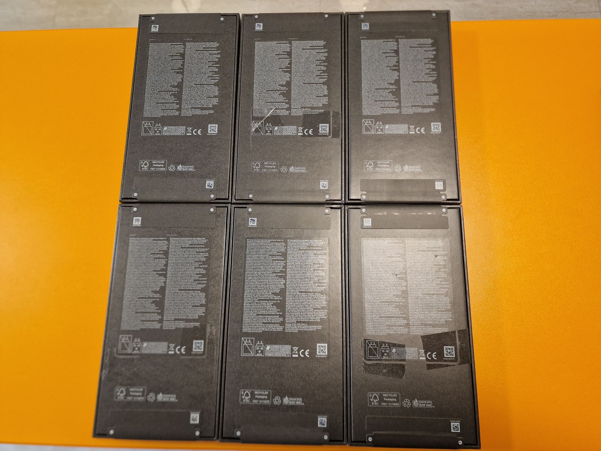 Samsung S25 Ultra  1TB  Jet Black sigilat factura garantie 2 ani Bonus