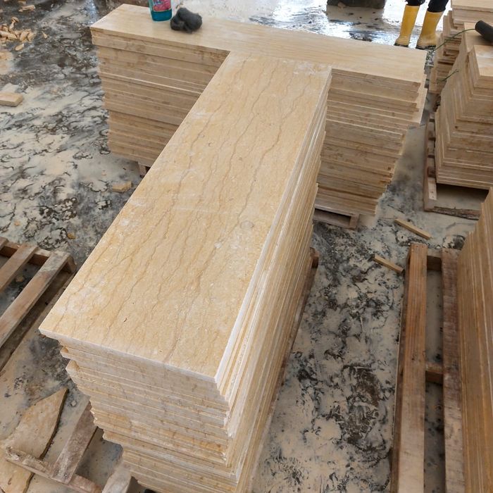 Мраморни плочки и готови стъпала