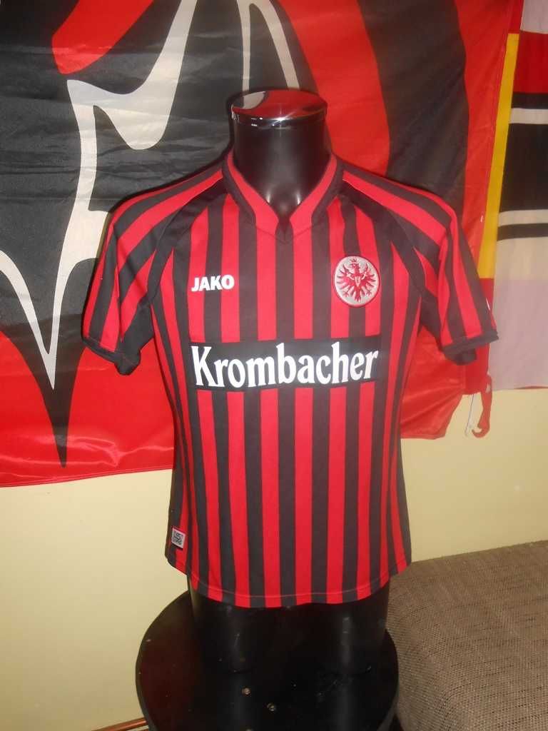 tricou eintracht frankfurt jako sezon 2012-2013 marimea S