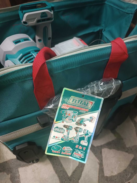 Гайковерт TOTAL 850 NM на завиване, 1000 NM на отвиване , 280лв.