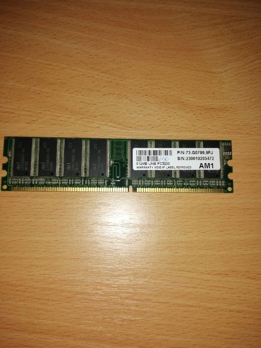 Placuta de RAM 512MB