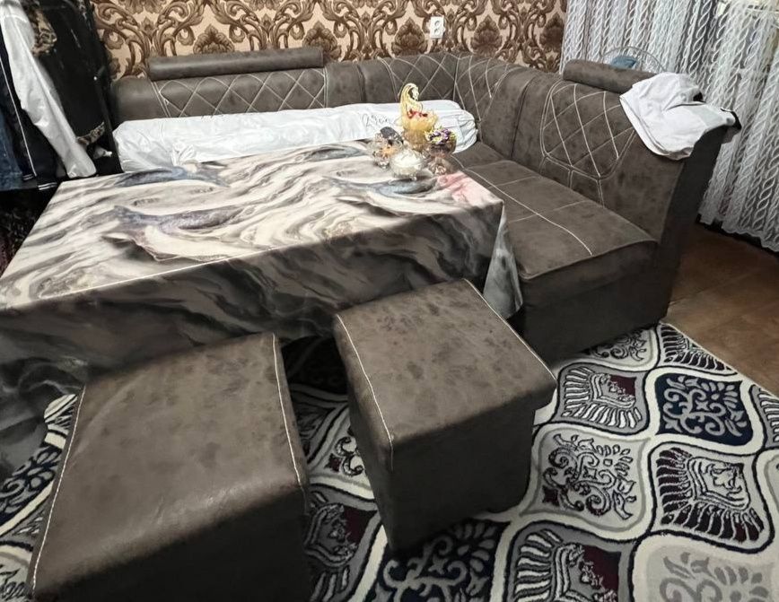 продам уголок кухонный