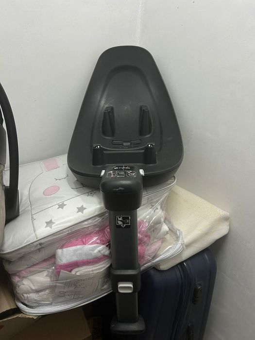 столчето за кола cybex T cloud