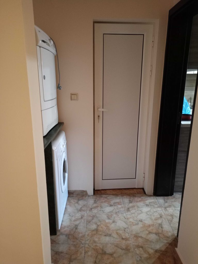 Дава се под наем Тристаен апартамент в София, Гео Милев - 140 кв.м за 875 € - Снимка #11