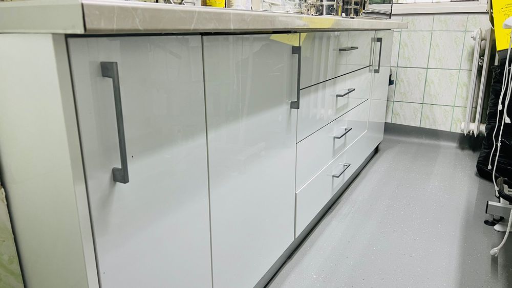 Mobila bucatarie mdf alb lucios